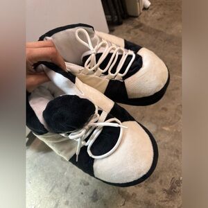 Aeropostale Black and White Plush Slippers